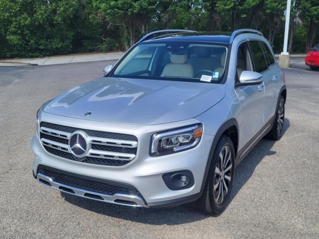 2022 Mercedes-Benz GLB - $40,000