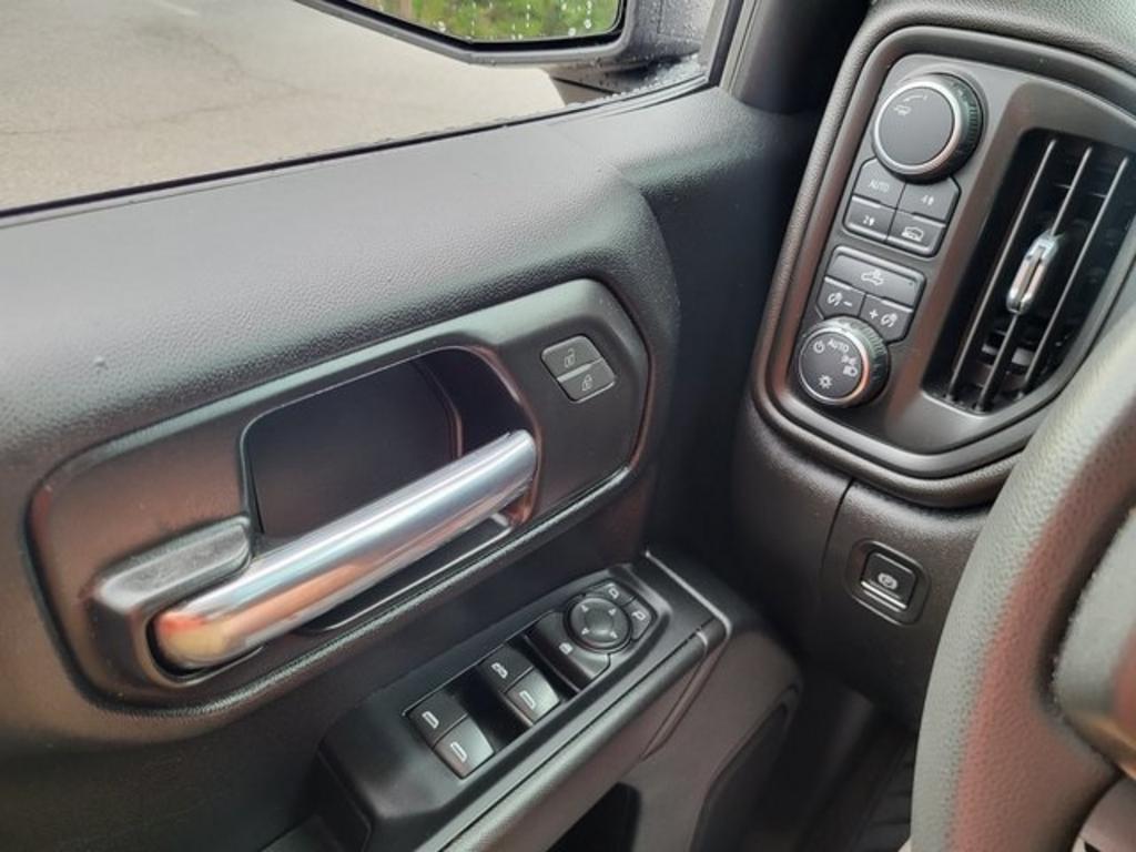 2022 Chevrolet Silverado - $39,000