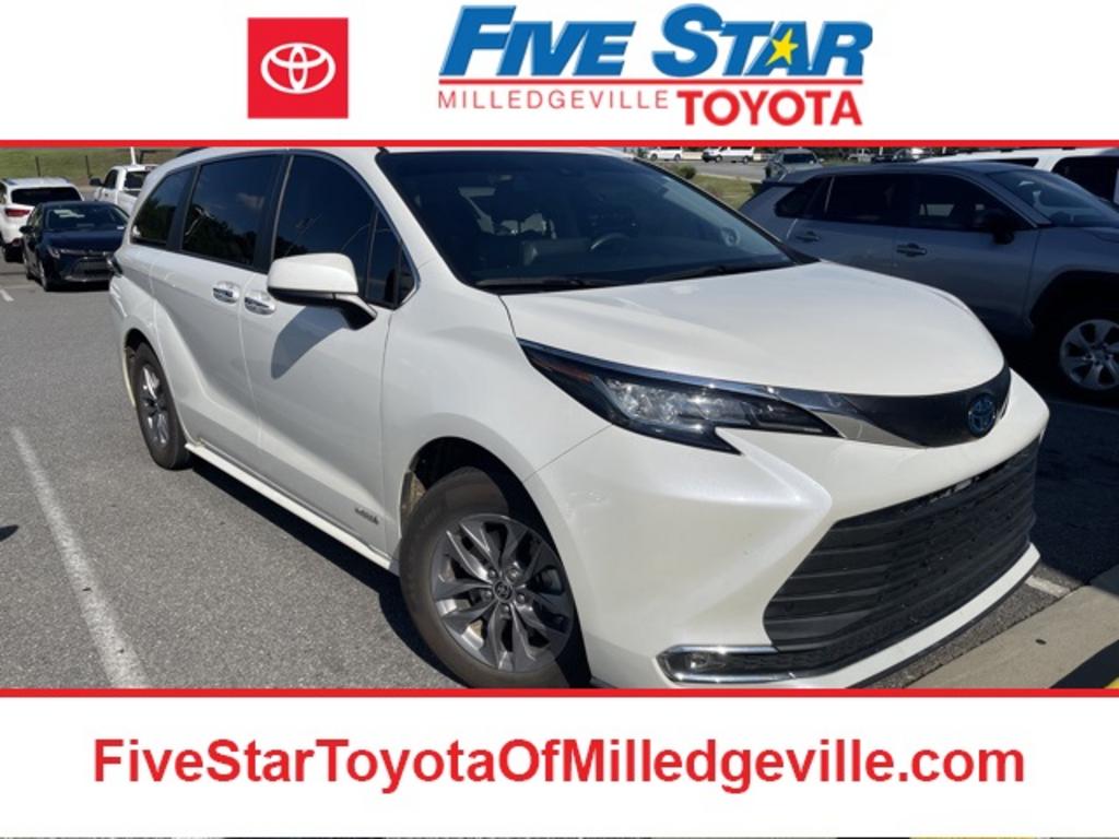 2021 Toyota Sienna - $37,500