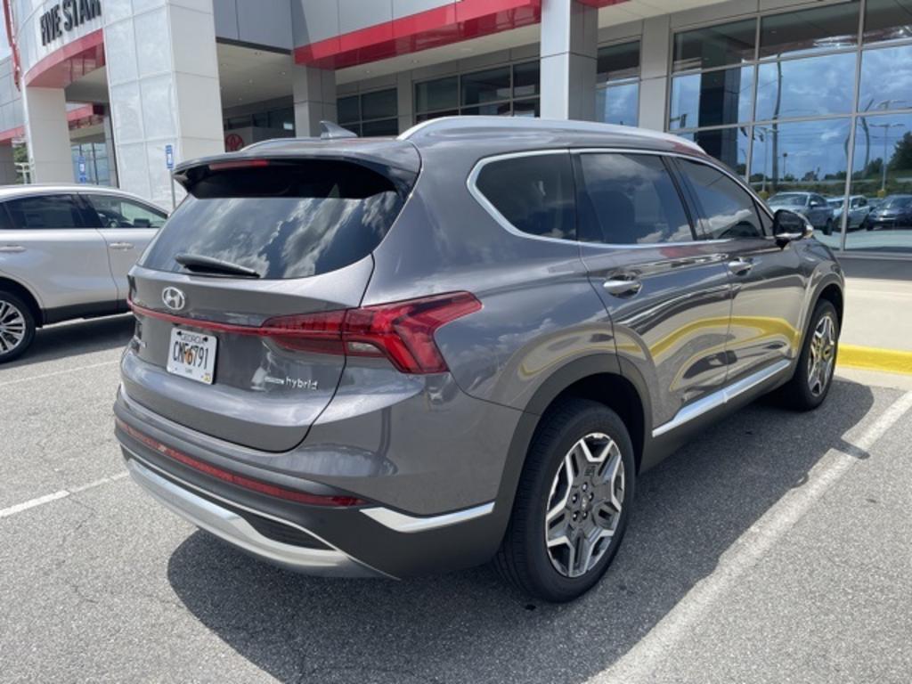 2022 Hyundai Santa Fe - $34,500
