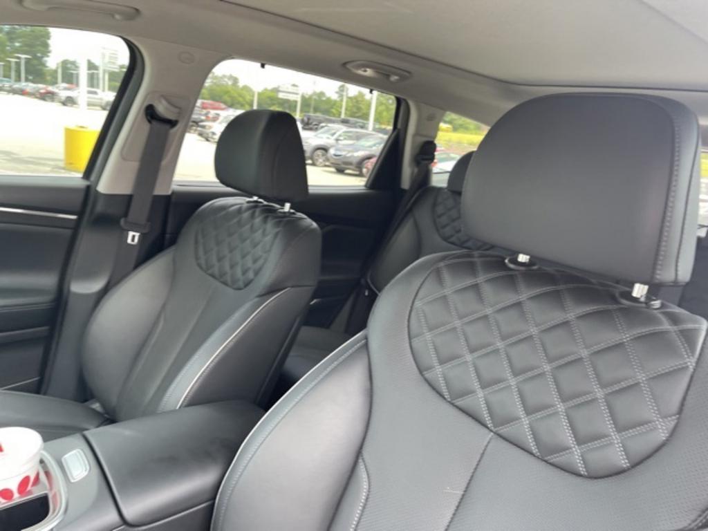 2022 Hyundai Santa Fe - $34,500