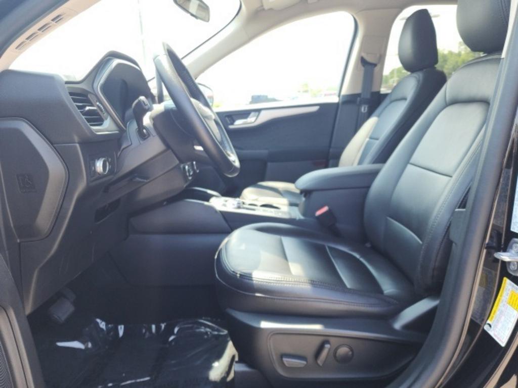 2020 Ford Escape - $24,000