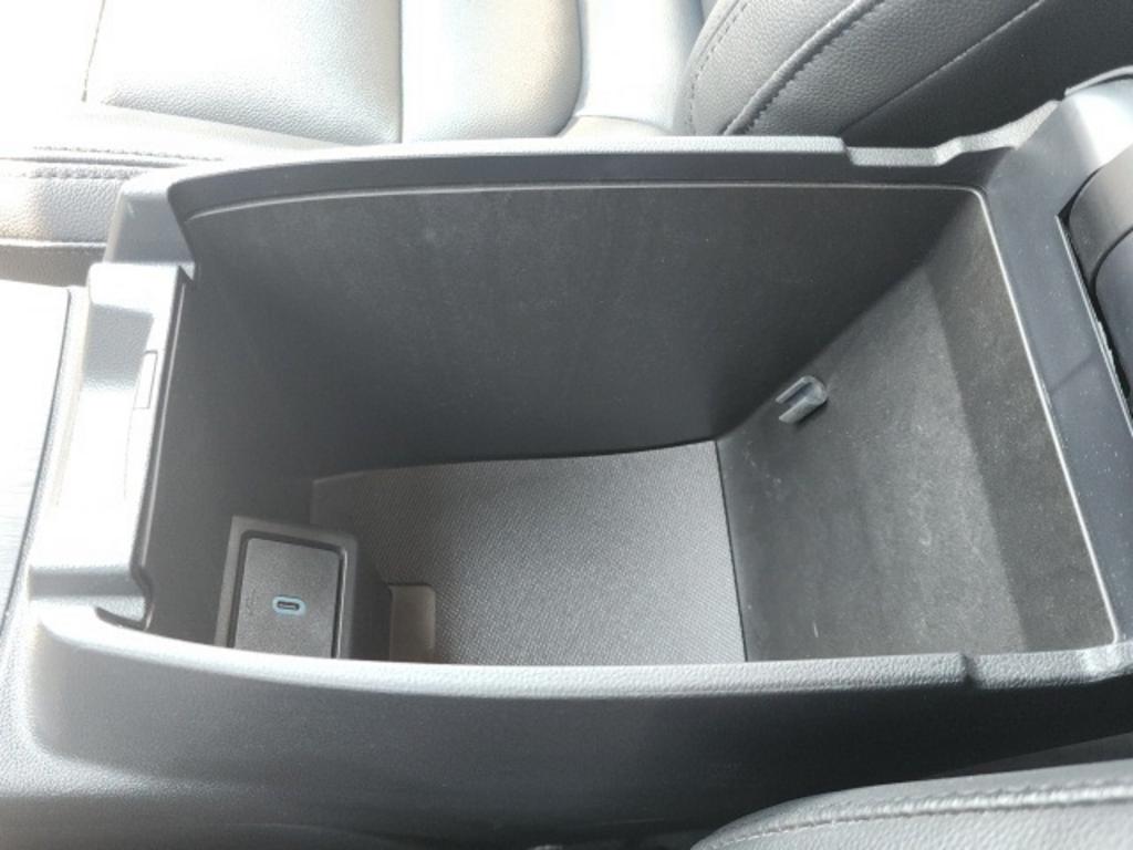 2020 Ford Escape - $24,000