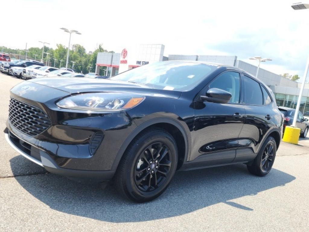 2020 Ford Escape - $24,000