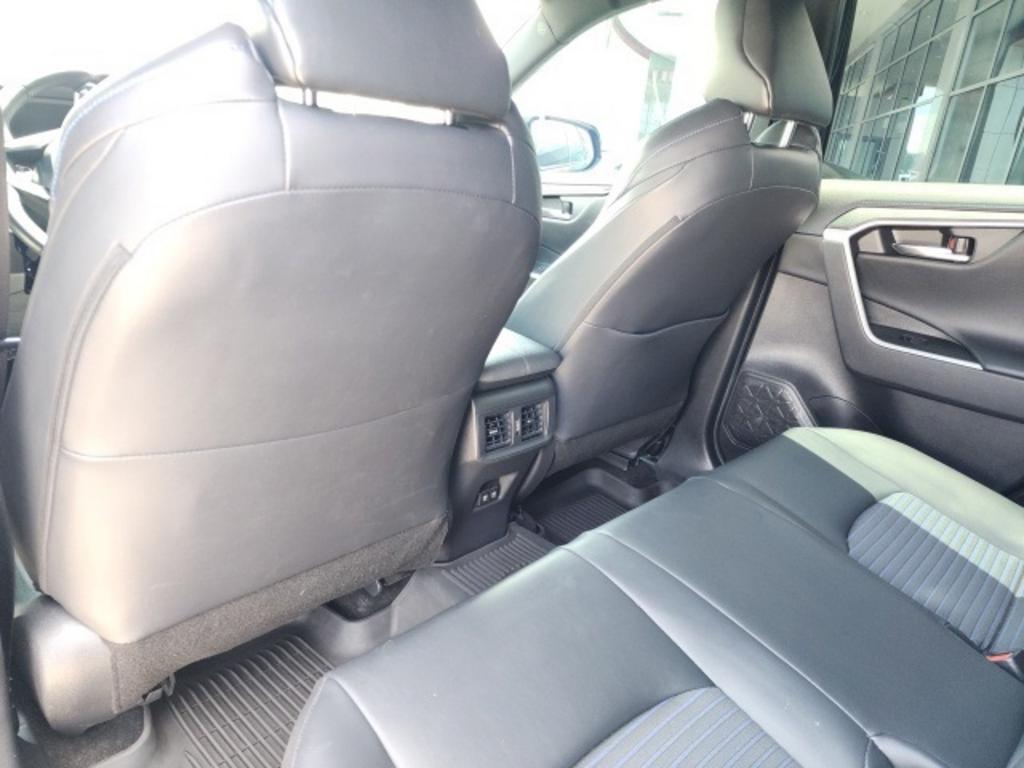 2020 Toyota RAV4 - $35,000