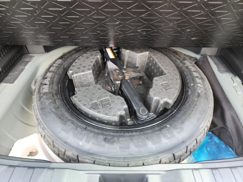 2020 Toyota RAV4 - $35,000