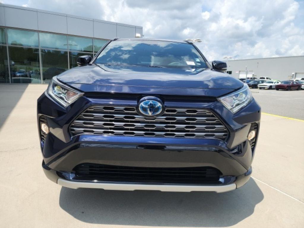2020 Toyota RAV4 - $35,000