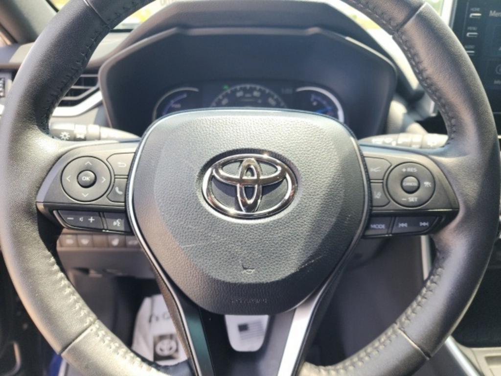 2020 Toyota RAV4 - $35,000