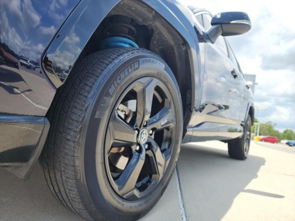 2020 Toyota RAV4 - $35,000