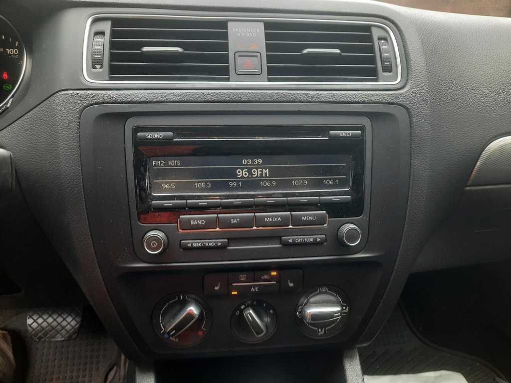 2015 Volkswagen Jetta - $7,500