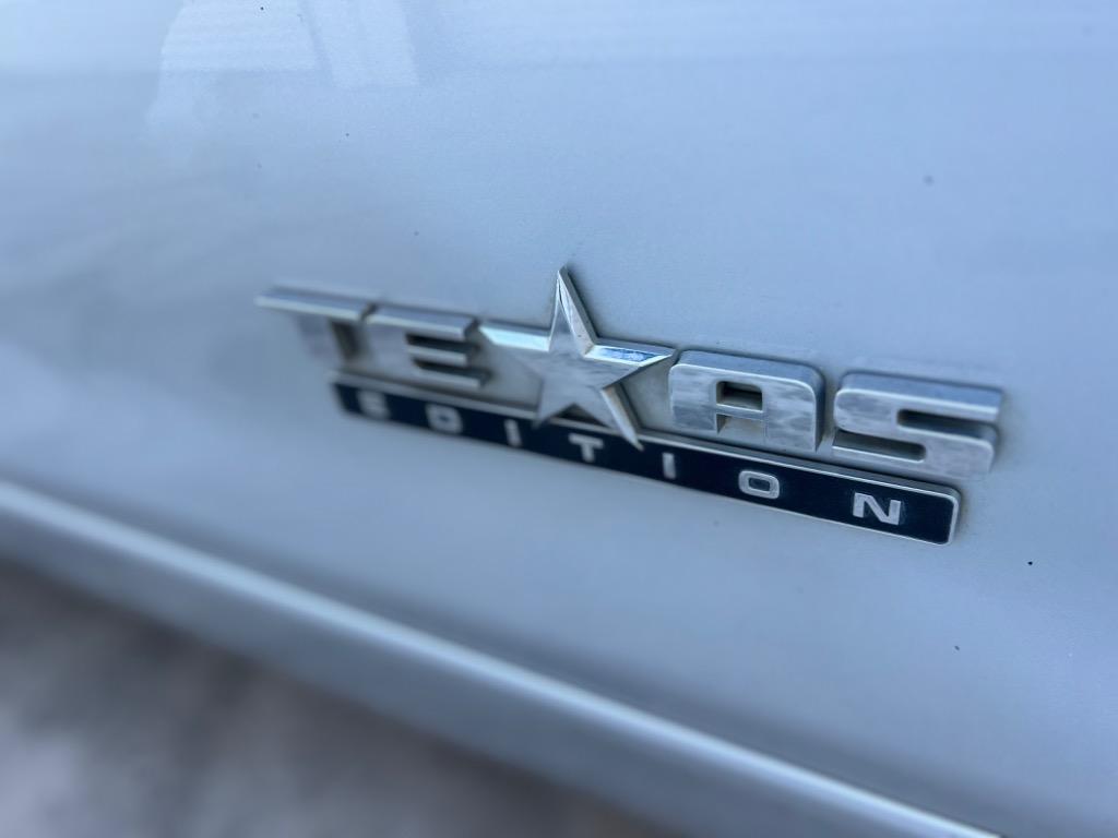 2015 Chevrolet Silverado 1500 LT photo