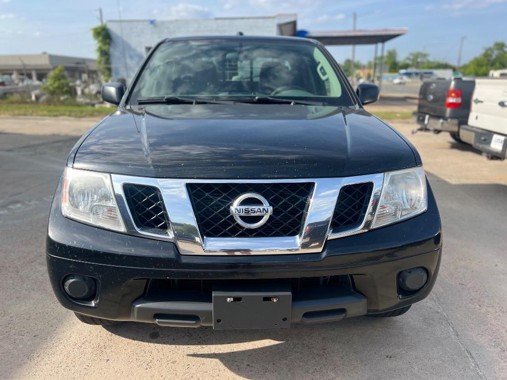 2017 Nissan Frontier SV photo