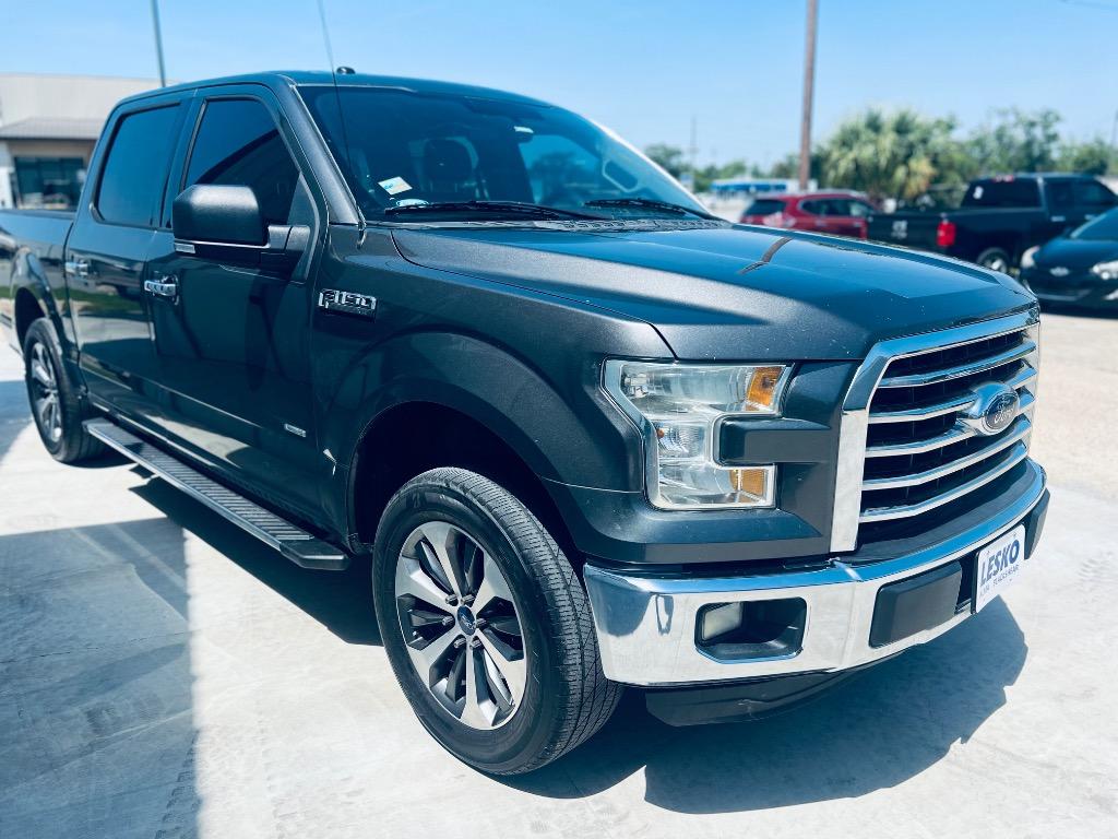 2015 Ford F150 XLT photo