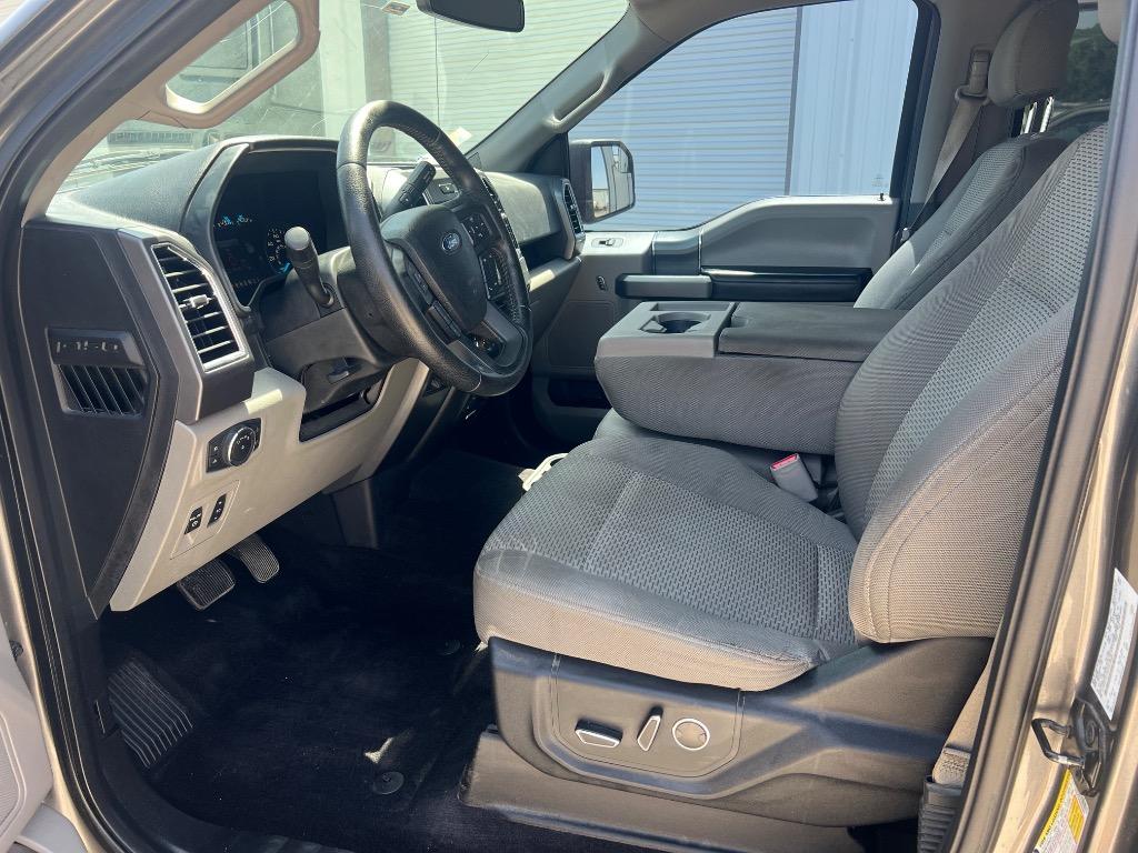 2015 Ford F150 XLT photo