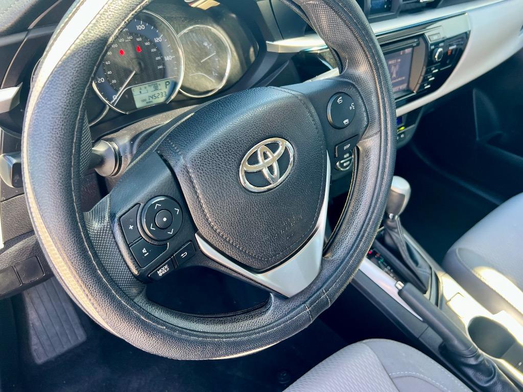 2014 Toyota Corolla L photo