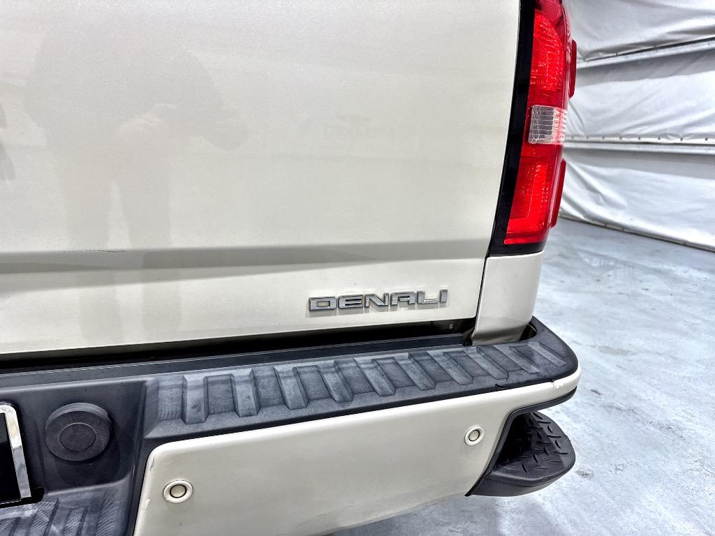 2014 GMC Sierra 1500 Denali photo