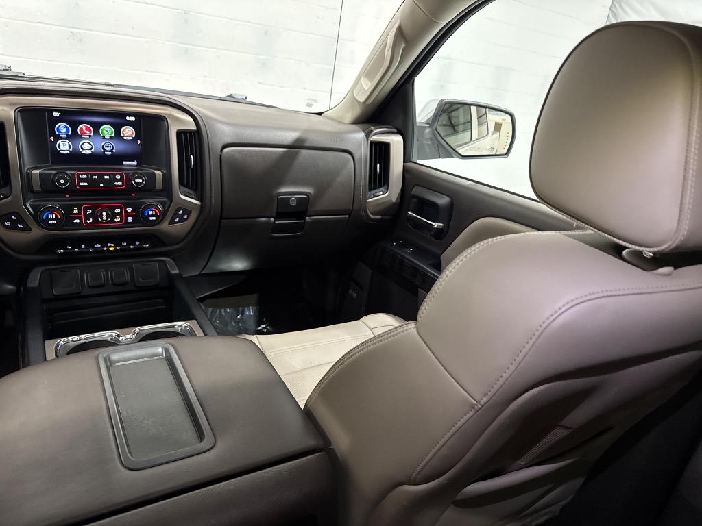 2014 GMC Sierra 1500 Denali photo