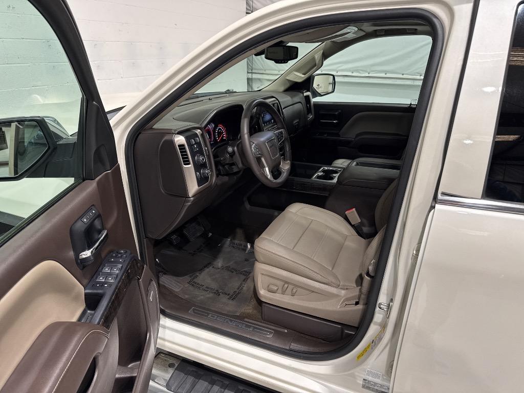 2014 GMC Sierra 1500 Denali photo