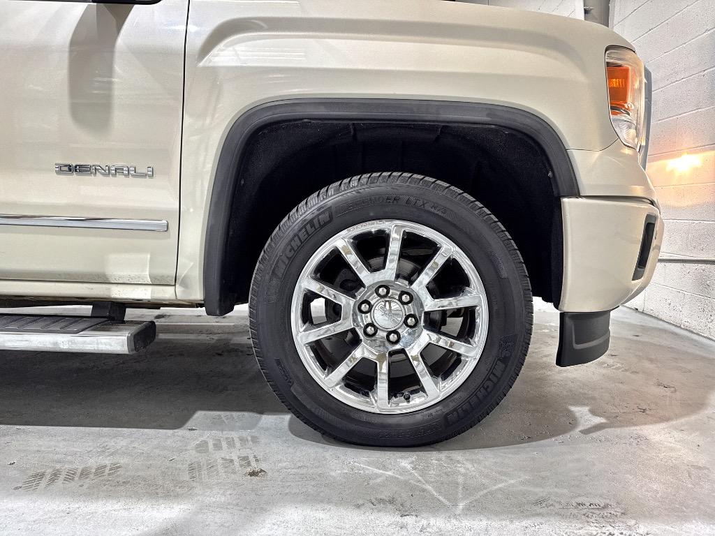 2014 GMC Sierra 1500 Denali photo