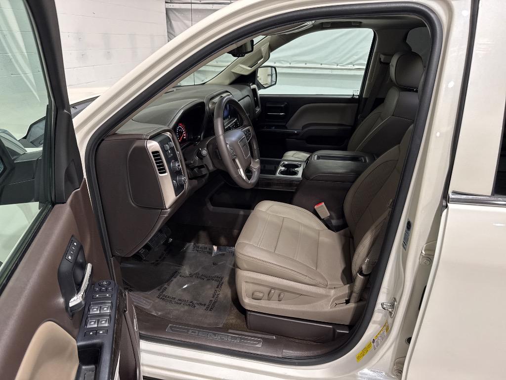 2014 GMC Sierra 1500 Denali photo