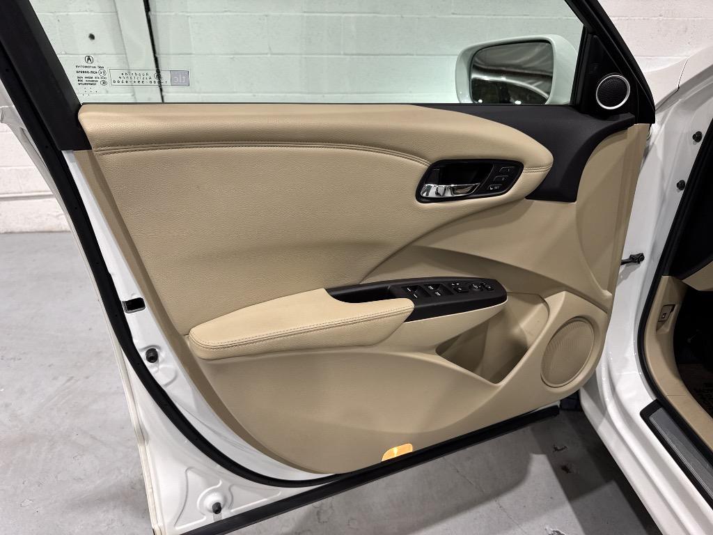 2017 Acura RDX Advance photo