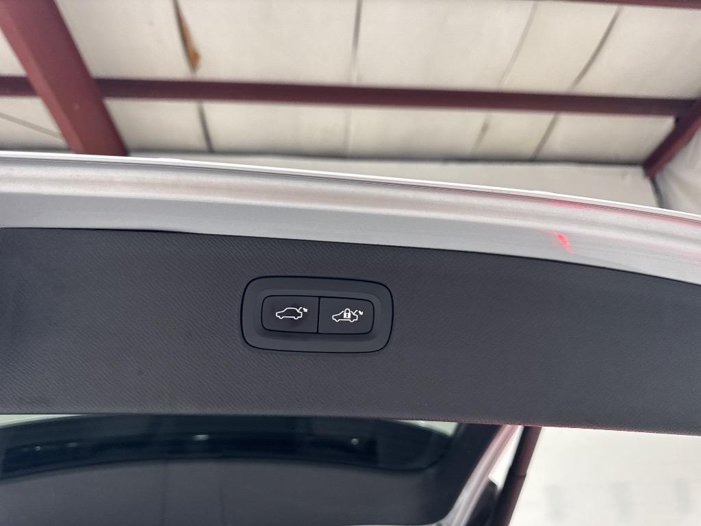 2019 Volvo XC90 - $20,995