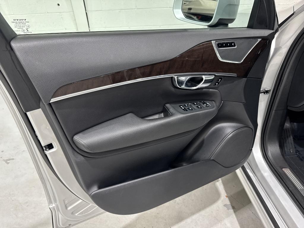 2019 Volvo XC90 - $20,995