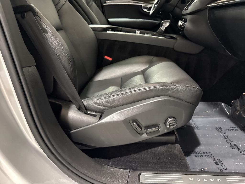2019 Volvo XC90 - $20,995