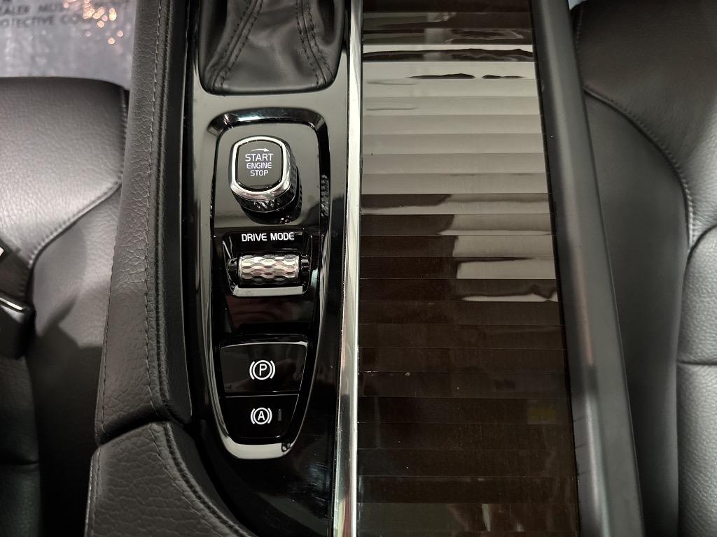 2019 Volvo XC90 - $20,995
