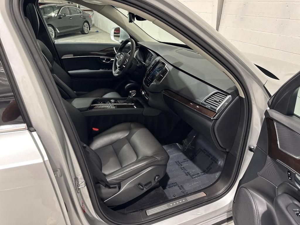 2019 Volvo XC90 - $20,995