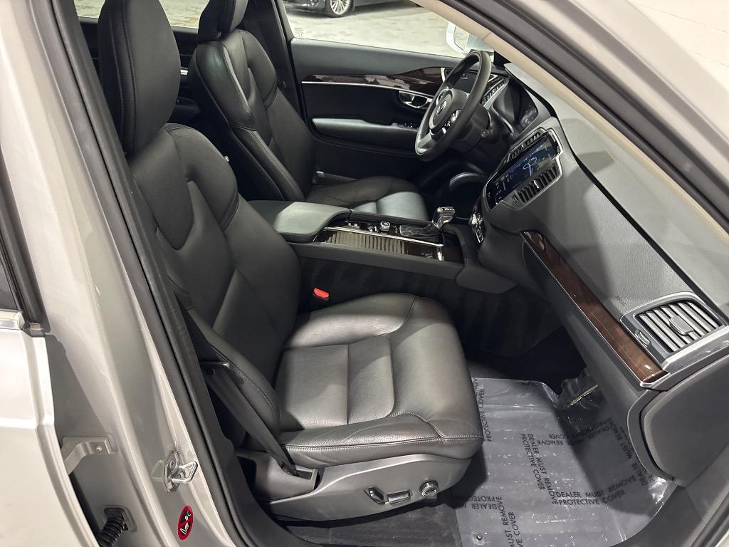 2019 Volvo XC90 - $20,995