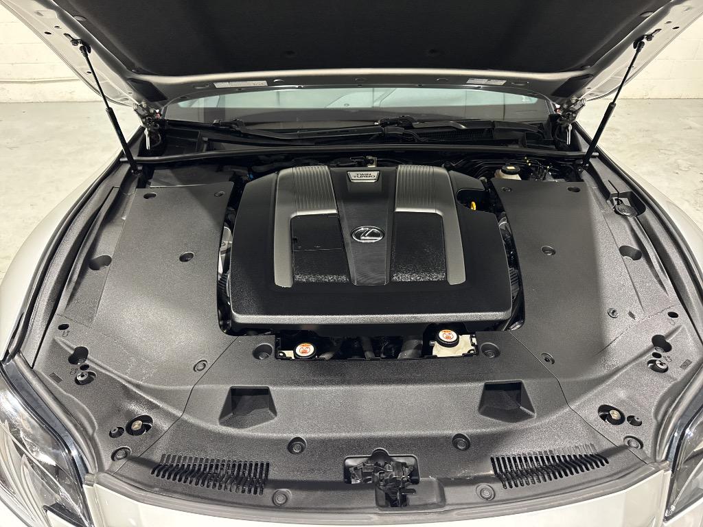 2018 Lexus LS - $44,995