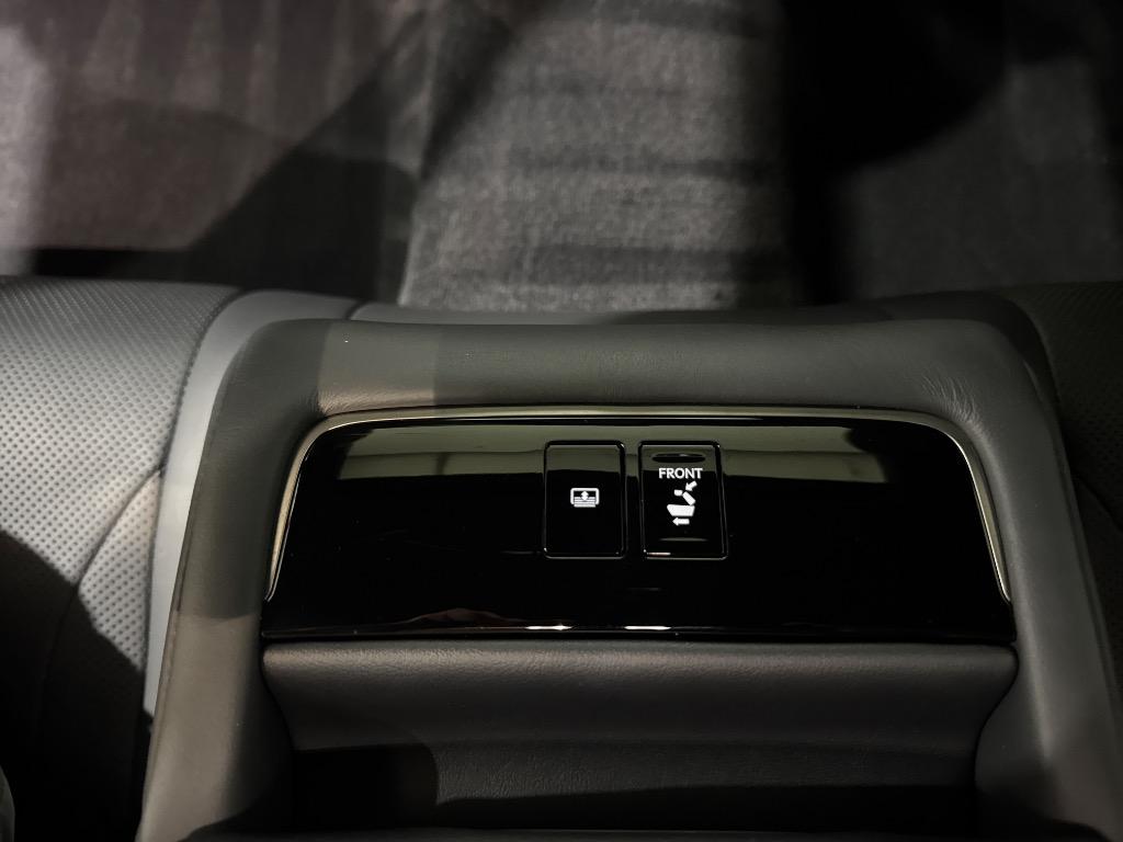 2018 Lexus LS - $44,995