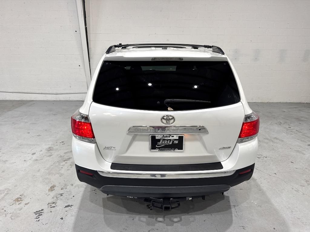 2013 Toyota Highlander - $14,995
