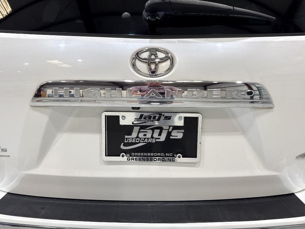 2013 Toyota Highlander - $14,995