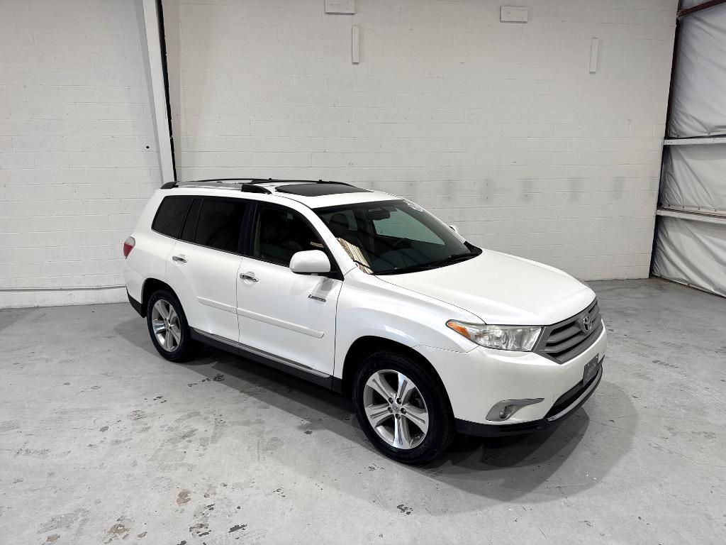 2013 Toyota Highlander - $14,995