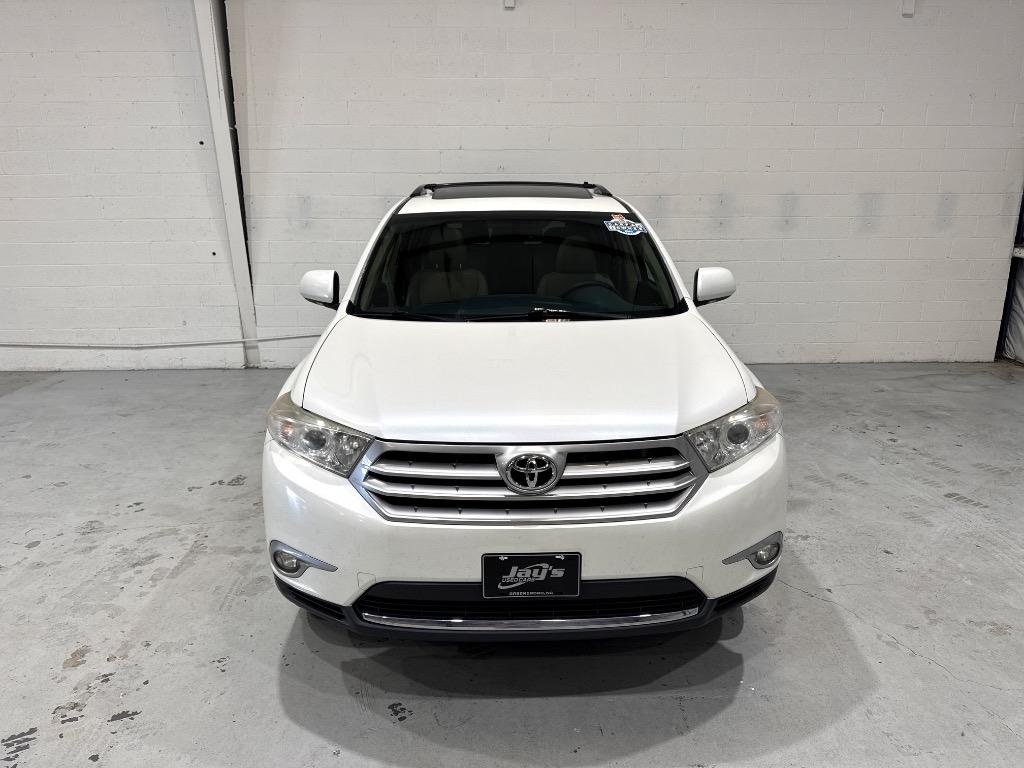2013 Toyota Highlander - $14,995