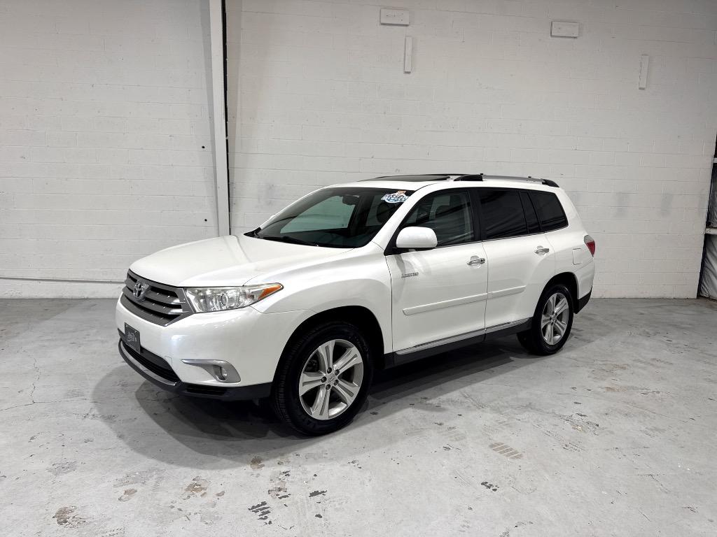 2013 Toyota Highlander - $14,995