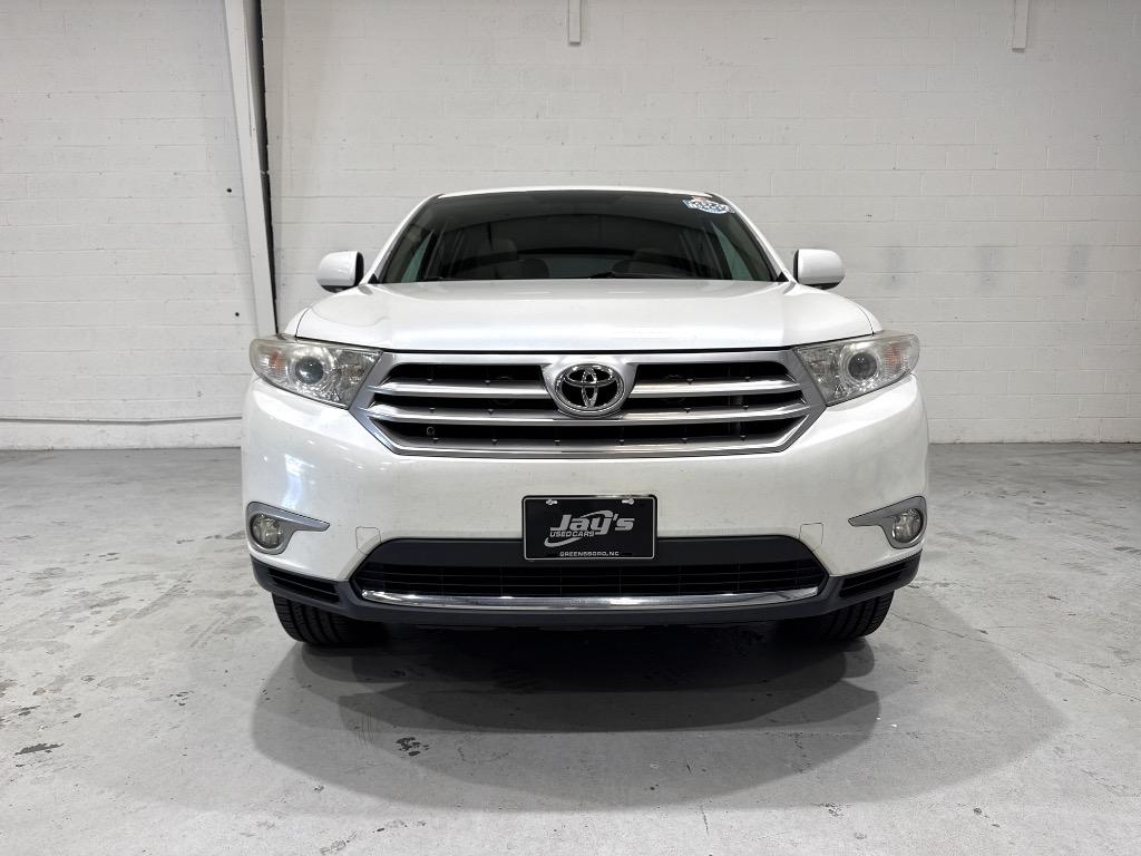 2013 Toyota Highlander - $14,995