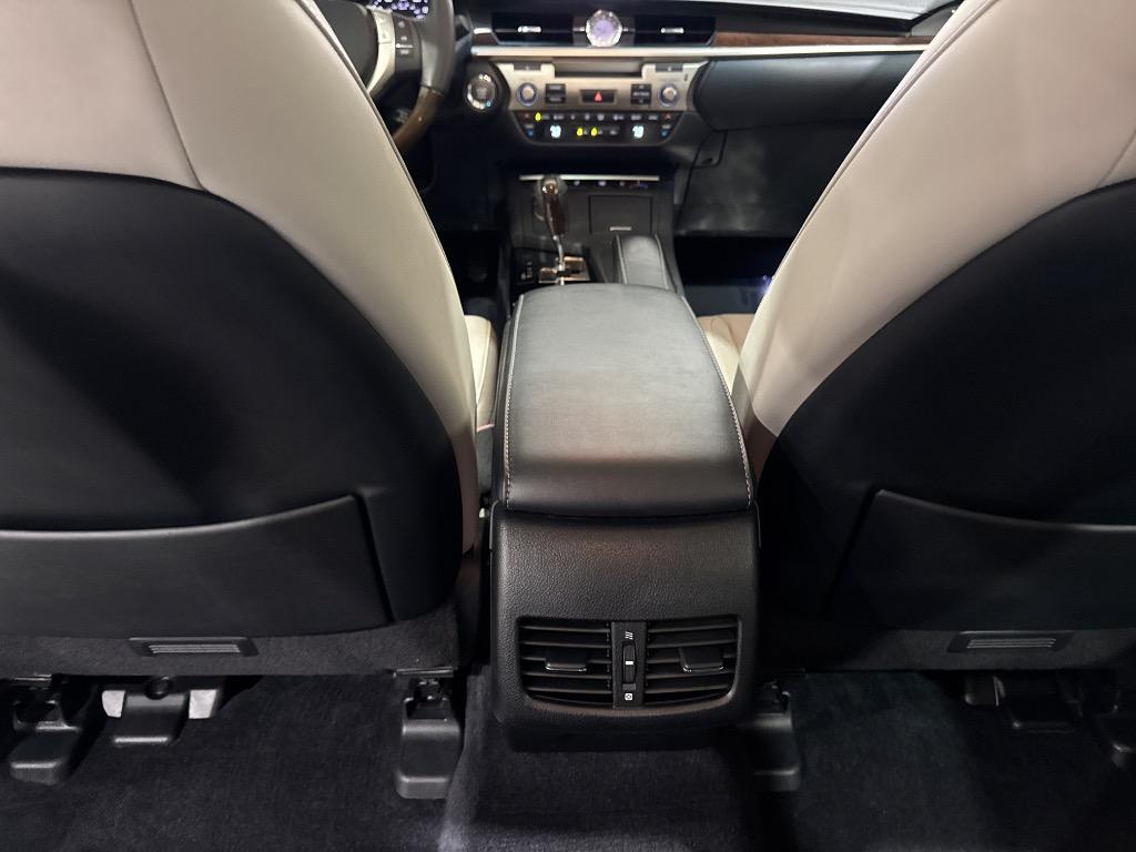 2013 Lexus ES - $16,995