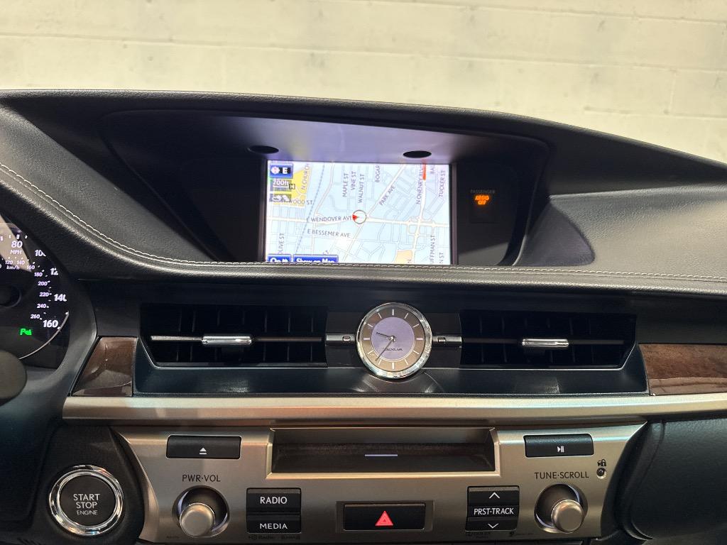 2013 Lexus ES - $16,995
