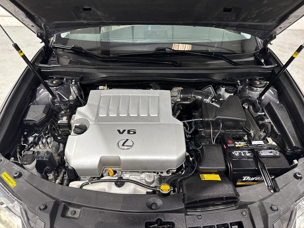 2013 Lexus ES - $16,995