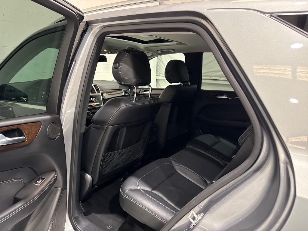 2013 Mercedes-Benz Ml-class - $8,995