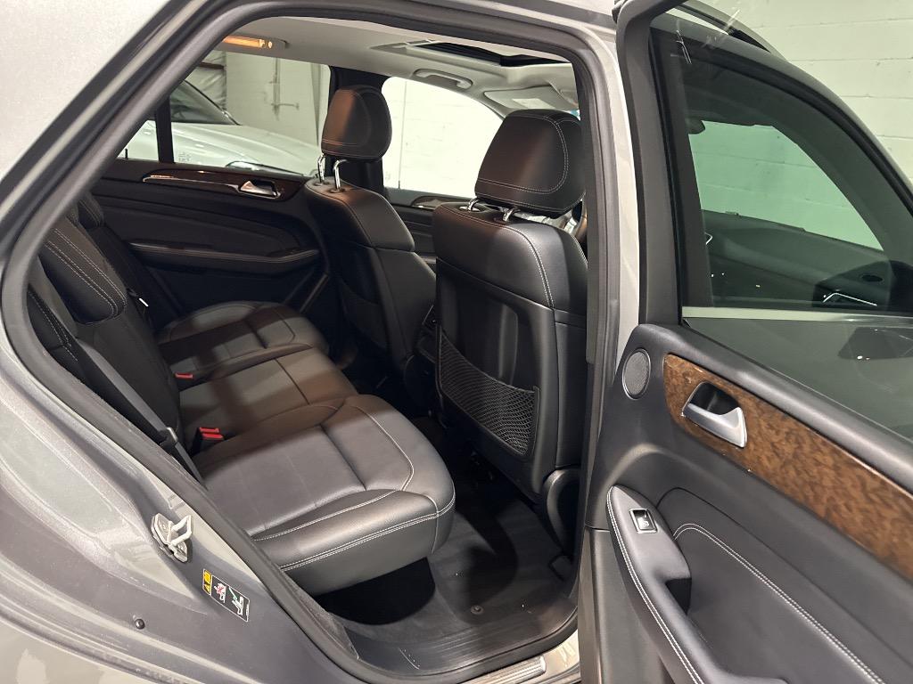 2013 Mercedes-Benz Ml-class - $8,995