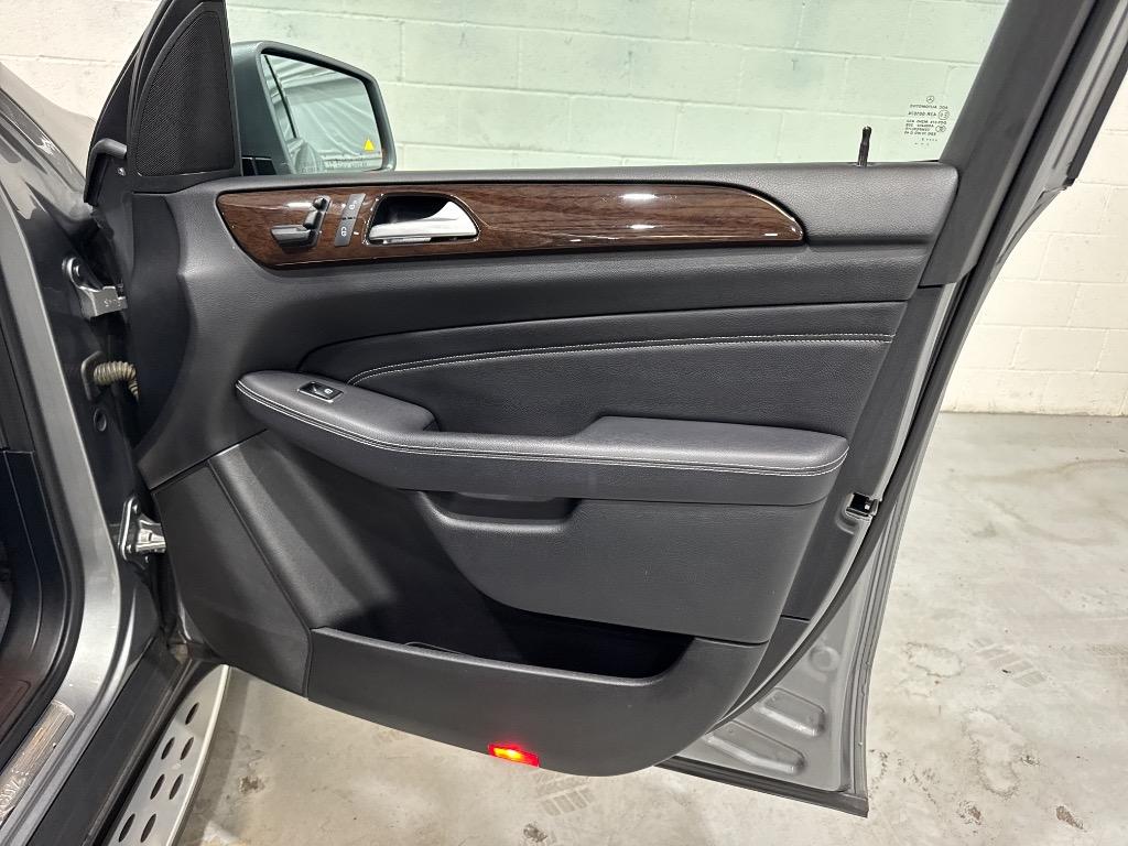 2013 Mercedes-Benz Ml-class - $8,995