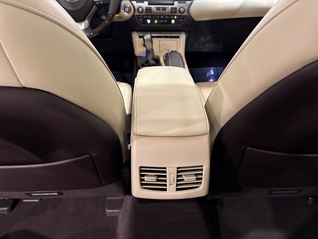 2016 Lexus ES - $24,995
