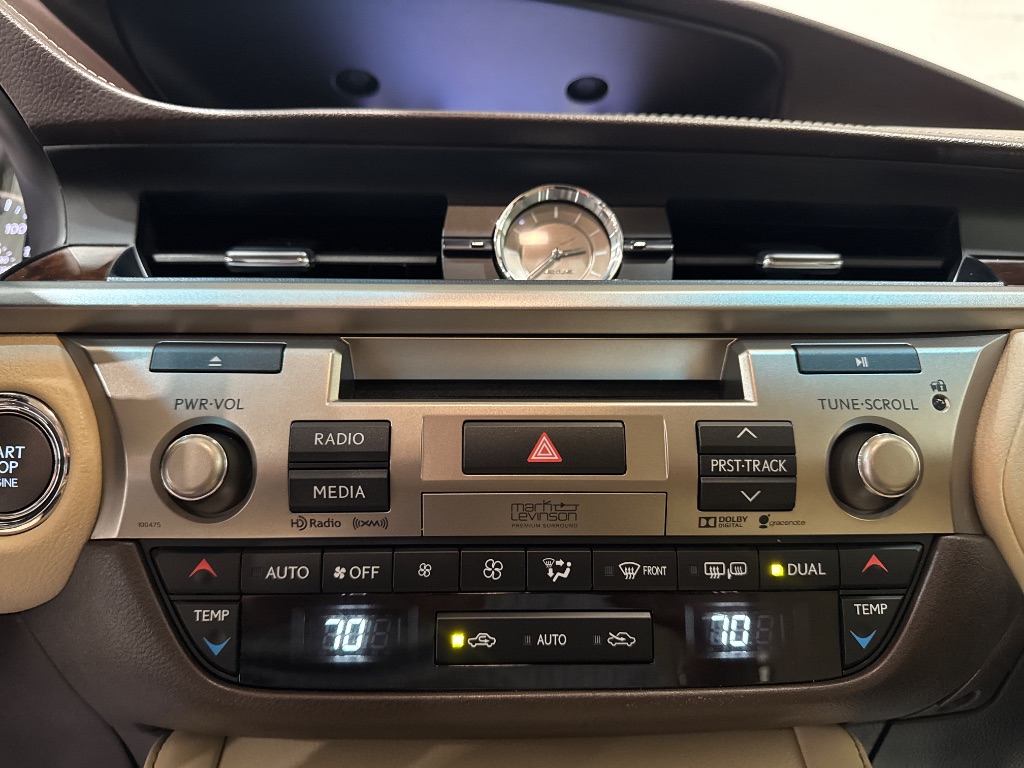 2016 Lexus ES - $24,995