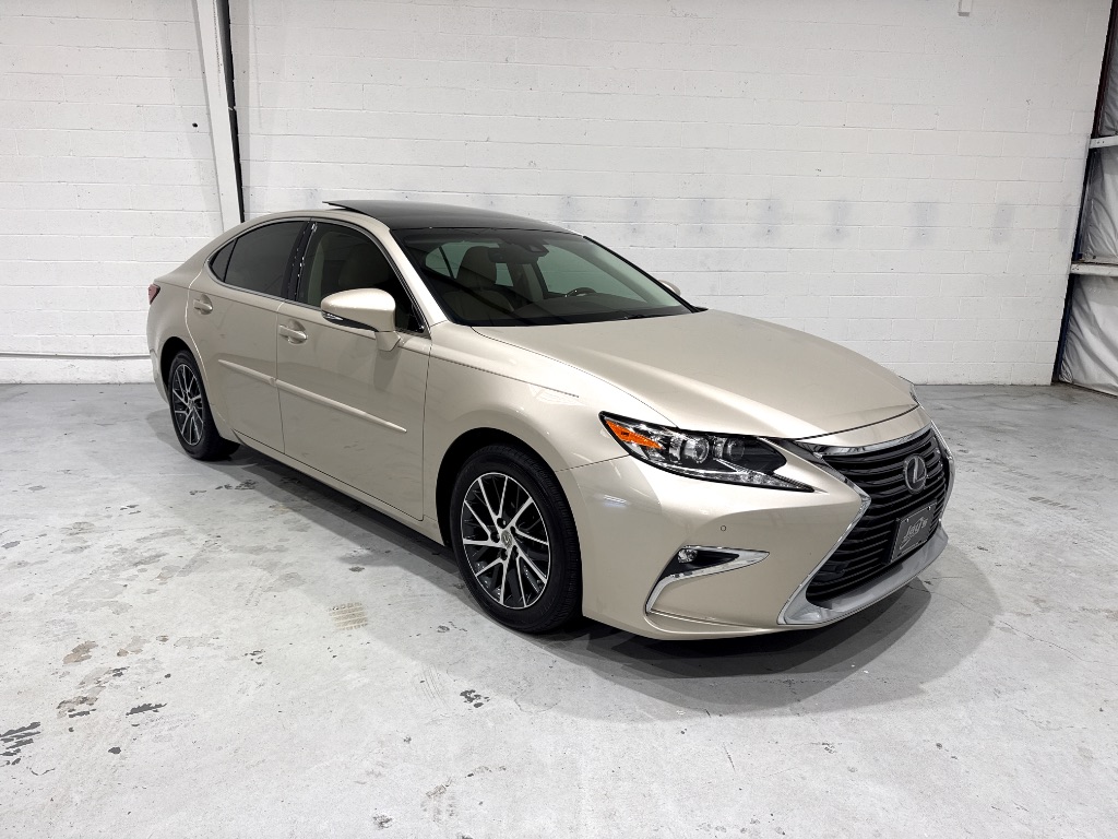 2016 Lexus ES - $24,995