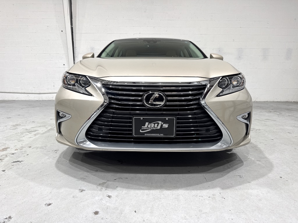 2016 Lexus ES - $24,995