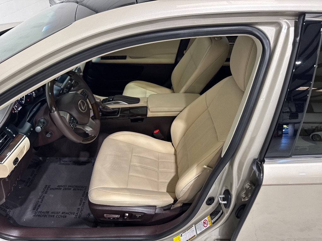 2016 Lexus ES - $24,995